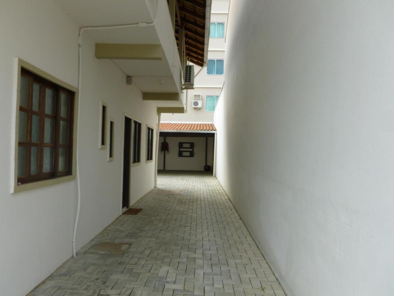 Apartamentos Bombinhas - 140 Metros Da Praia Eksteriør billede