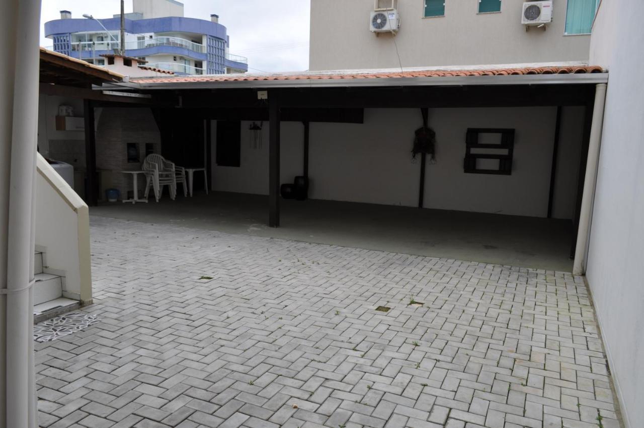 Apartamentos Bombinhas - 140 Metros Da Praia Eksteriør billede