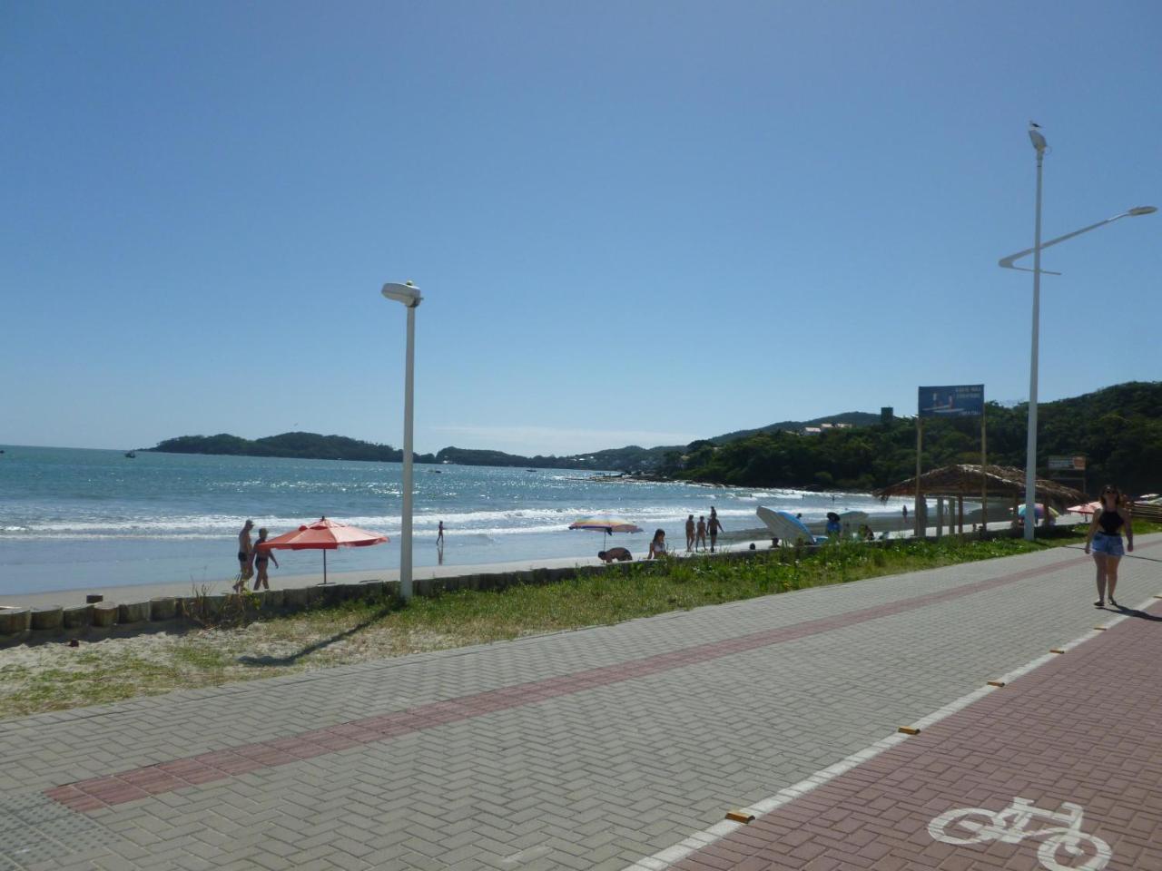 Apartamentos Bombinhas - 140 Metros Da Praia Eksteriør billede