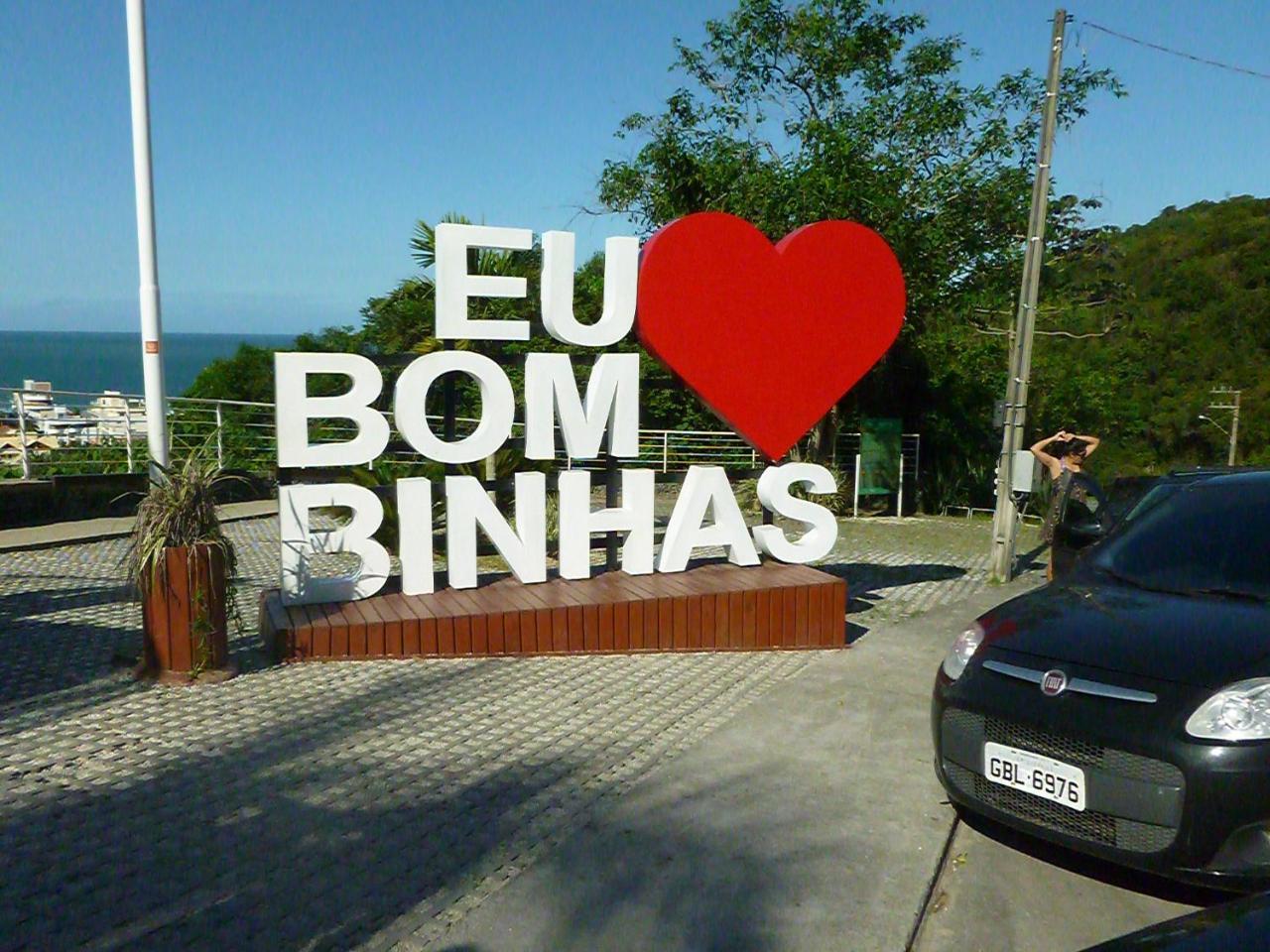 Apartamentos Bombinhas - 140 Metros Da Praia Eksteriør billede